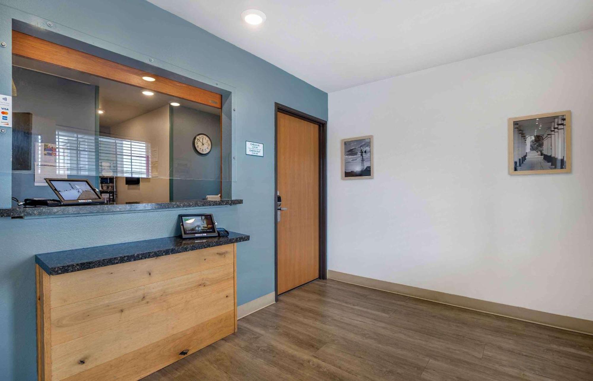 Extended Stay America Select Suites - Wichita - South Exteriér fotografie