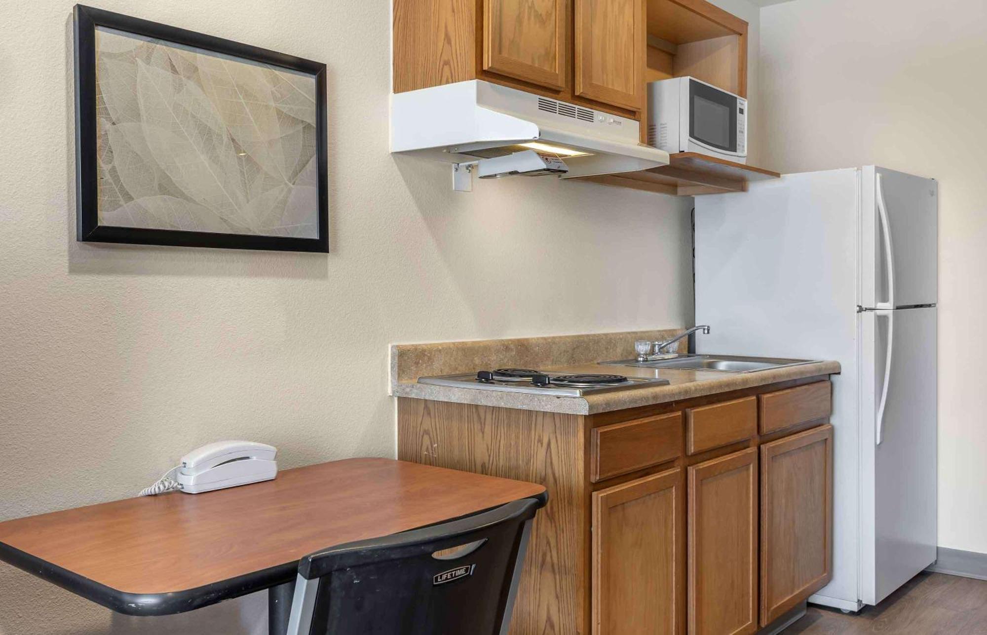 Extended Stay America Select Suites - Wichita - South Exteriér fotografie
