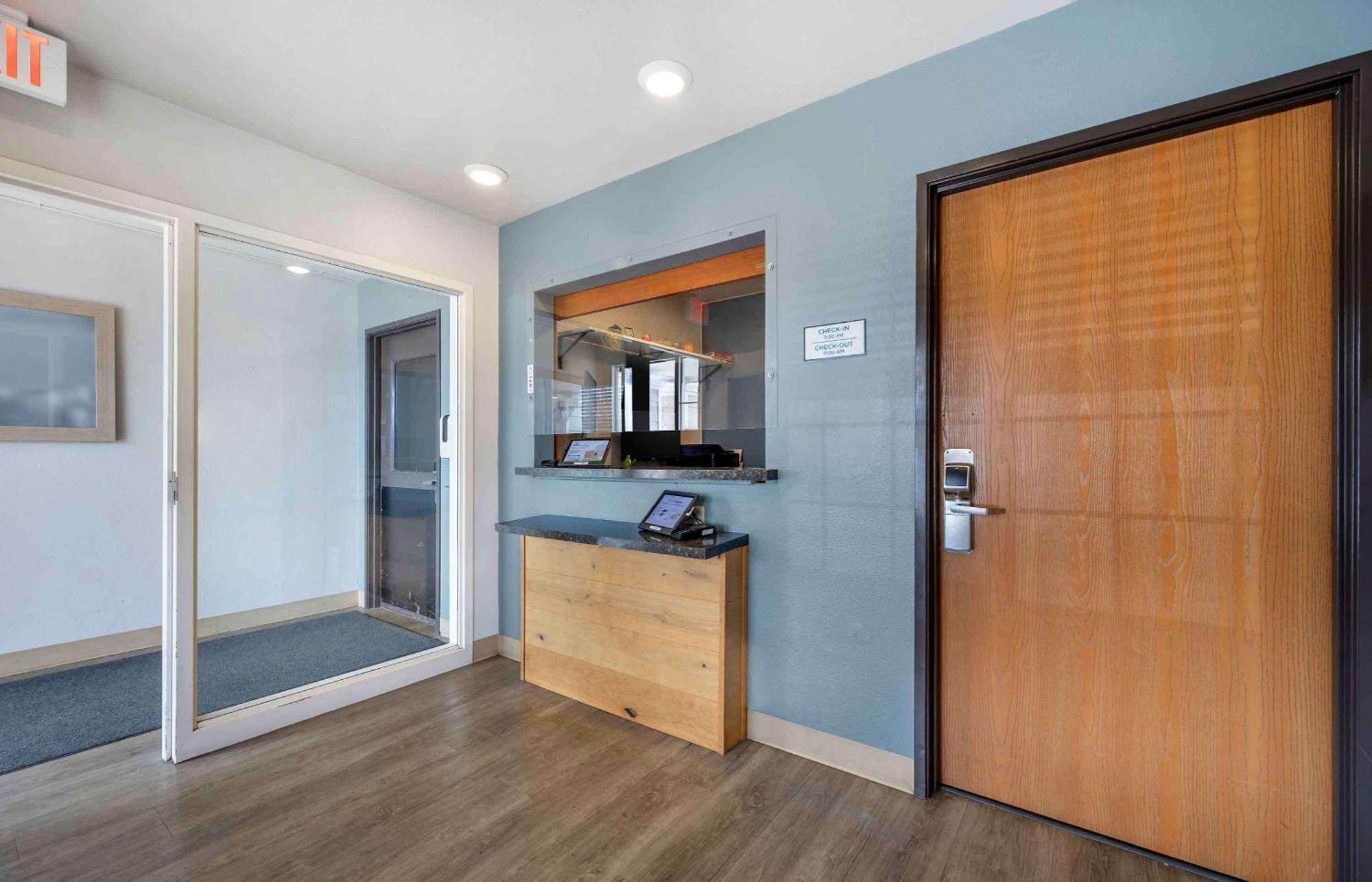 Extended Stay America Select Suites - Wichita - South Exteriér fotografie