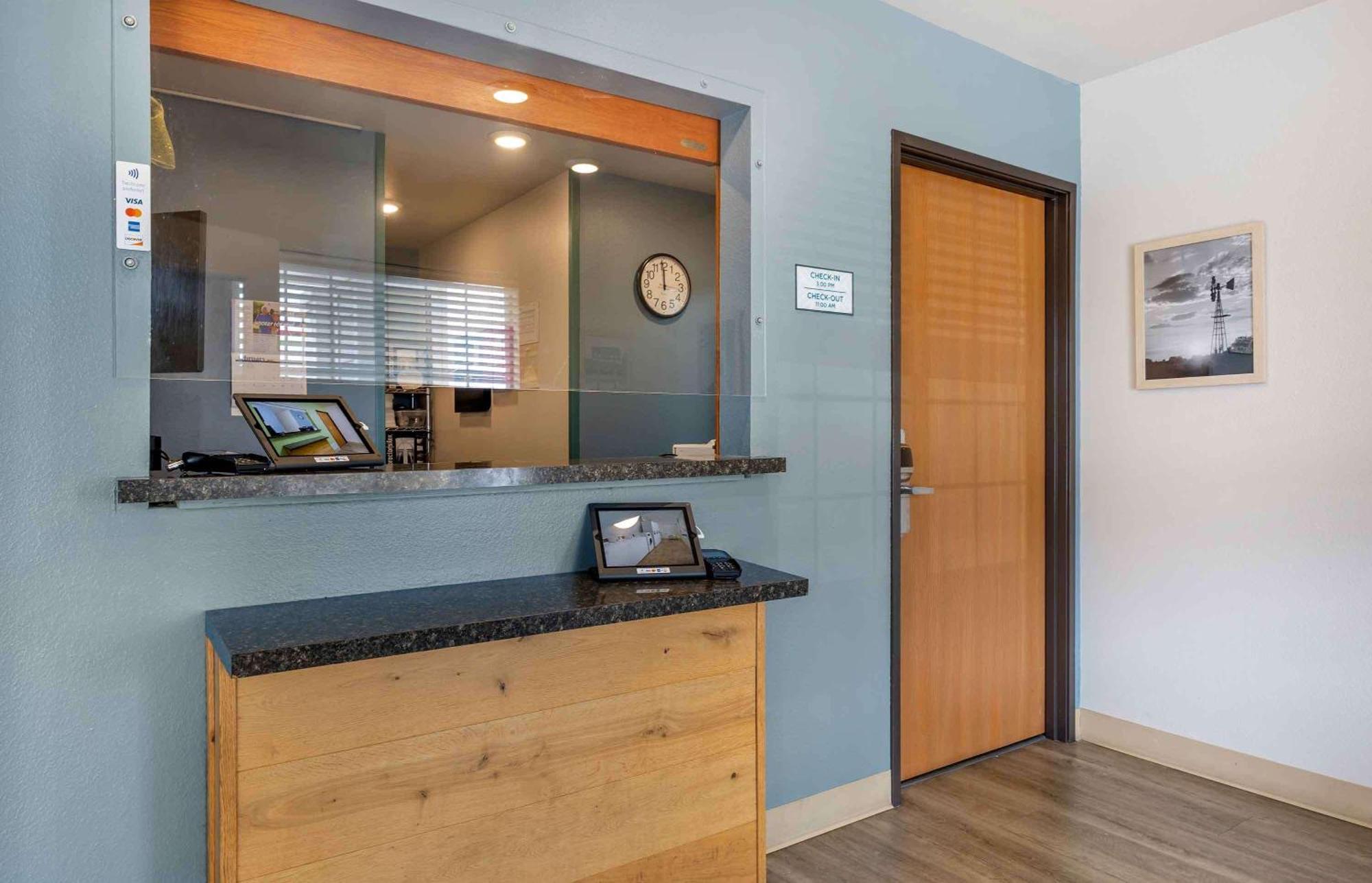 Extended Stay America Select Suites - Wichita - South Exteriér fotografie